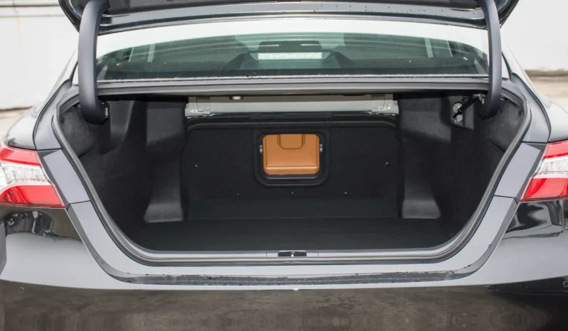 
								Toyota Camry full									