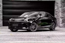 Lynk & Co 03