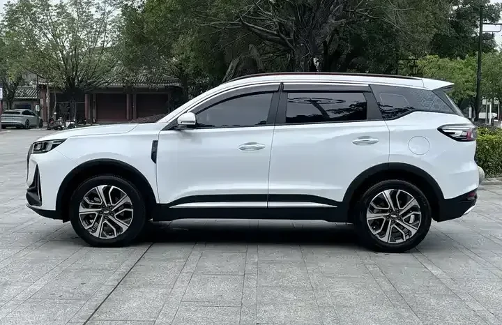 
								Tiggo 7 PLUS 2023 full									