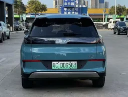Hiace 05 EV 2025